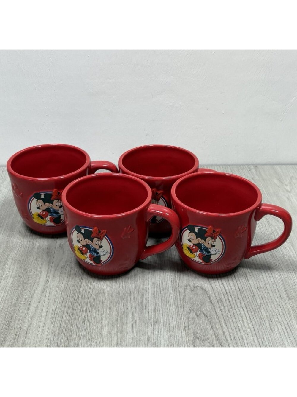 Mickey and Minnie Red Coffee Mug Raised Pattern Hallmark Collection Disney (4)